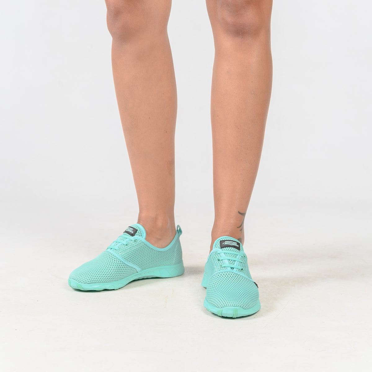 Ladies Aqua Sneaker Turquoise – Wave Runner Sport