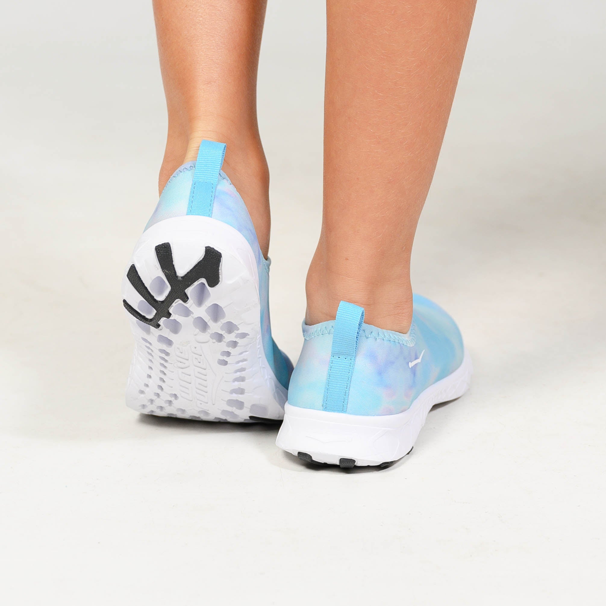 Girls Aqua Slip-On Blue Tie Dye – Wave Runner Sport Girls Aqua Slip-On Blue Tie Dye – Wave Runner Sport